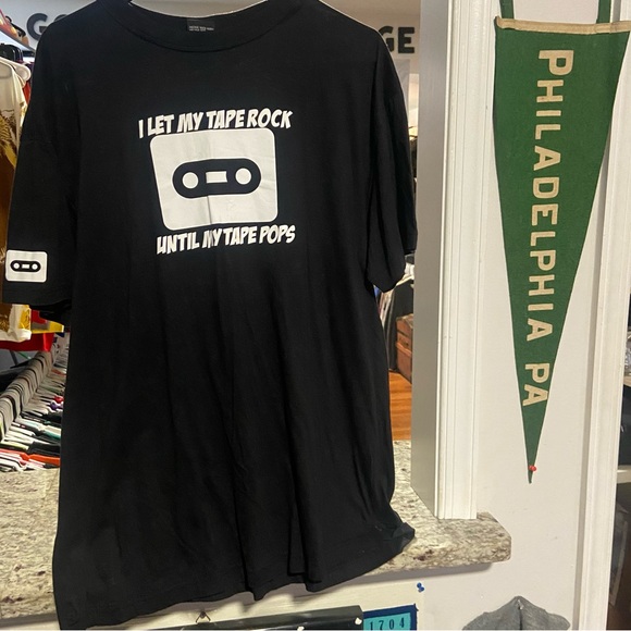 Vintage Y2K Mens XXL Biggie I Let My Tape Rock Until My Tape Pops Rap Tee - Picture 1 of 3